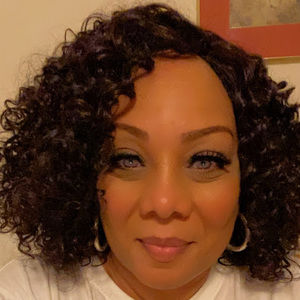 Meet your Posher, Tina